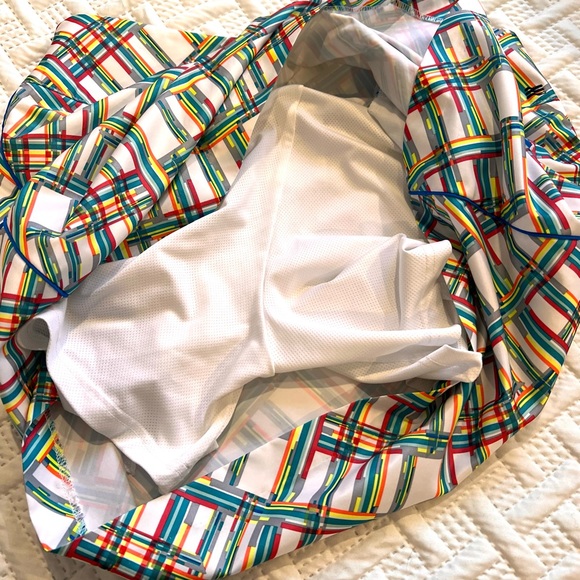 Adidas golf skort in fun pattern! Size 4 - Picture 5 of 6